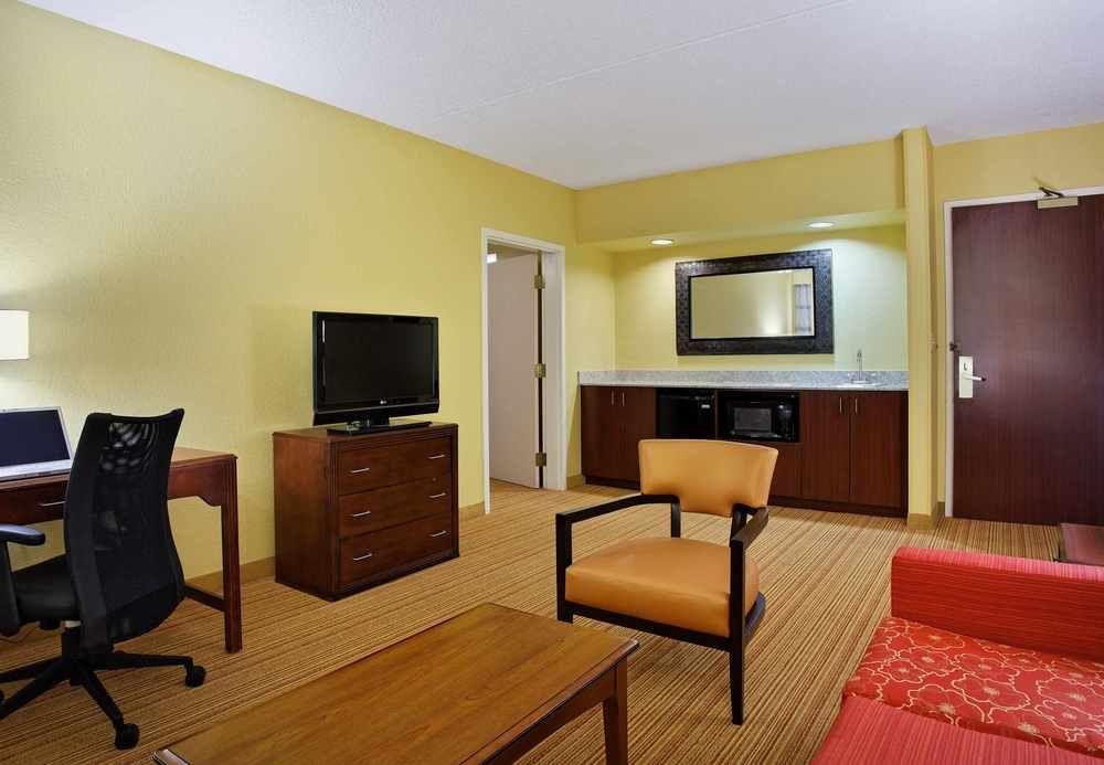 Hotel Courtyard Downtown 3*